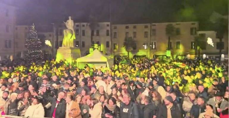 Portogruaro: oltre 2mila persone in piazza per San Silvestro 