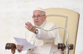 Papa Francesco: serve “vero catecumenato” per matrimonio, non bastano “tre o quattro conferenze in parrocchia”