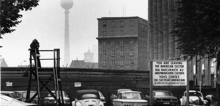 9 novembre 1989 - 9 novembre 2019: a Pordenone una mostra fotografica e tanti eventi attorno al 30 anniversario del crollo del muro di Berlino