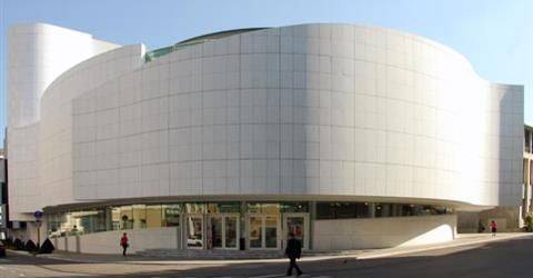 Pordenone: il teatro Verdi sospende fino al 24 novembre