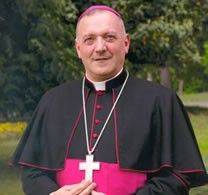 Il Vescovo Pellegrini a Natale: "Gesù, luce che illumina l'umanità"