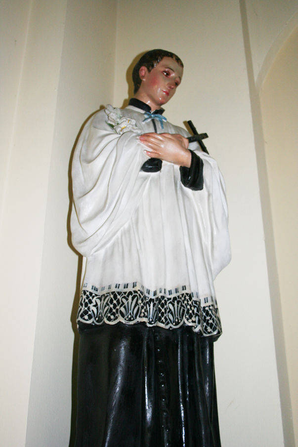 San Luigi, 21 giugno (qui statua nella sacrestia de Il Cristo di Pordenone)