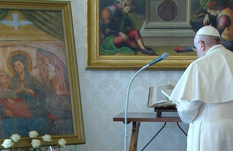 Papa Francesco: Preghiera alla Vergine nell'emergenza Coronavirus