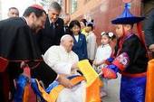 Papa in Mongolia: a religiosi e operatori pastorali, “la Chiesa non ha un’agenda politica ma conosce solo la forza umile della grazia di Dio”