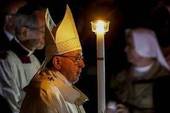 Veglia del sabato santo: Papa Francesco: "Nessuna esperienza di fallimento e di dolore può avere l’ultima parola”