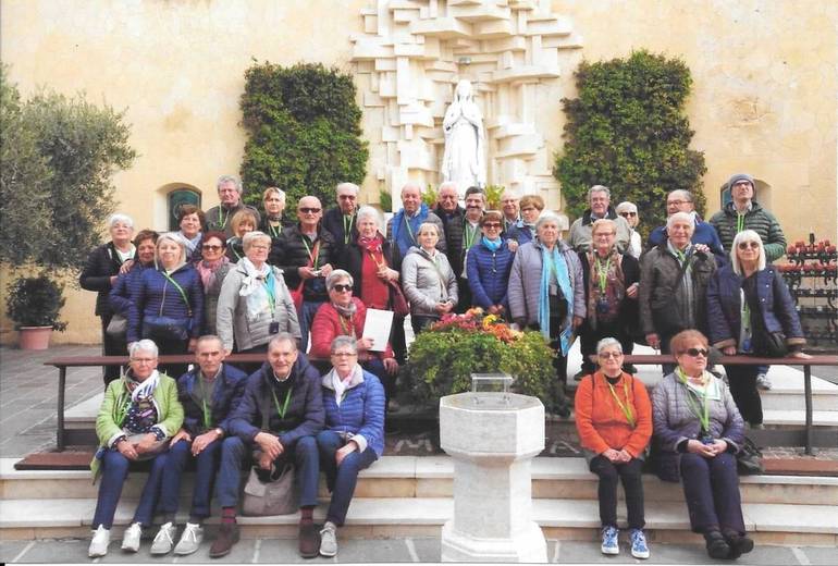 La gita a Verona dei soci del circolo ricreativo pensionati il campanile di San Michele al Tagliamento