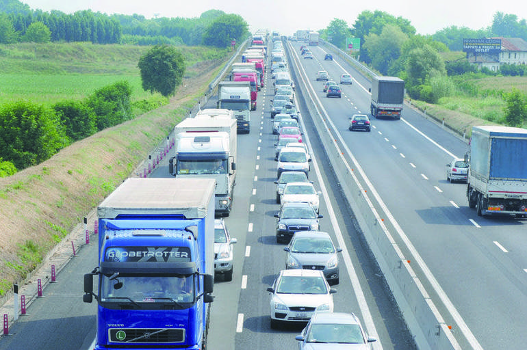 Traffico estivo sulla rete di Autovie, calano i transiti: - 14%